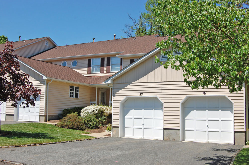 Coachlight Square Townhomes